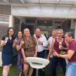 Bui cười nhộn nhìp