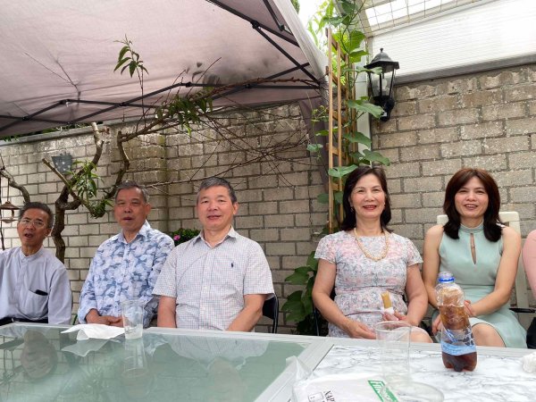 Đang thưởng thức karaoke