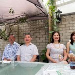 Đang thưởng thức karaoke