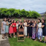 Chụp chung với cha Thái