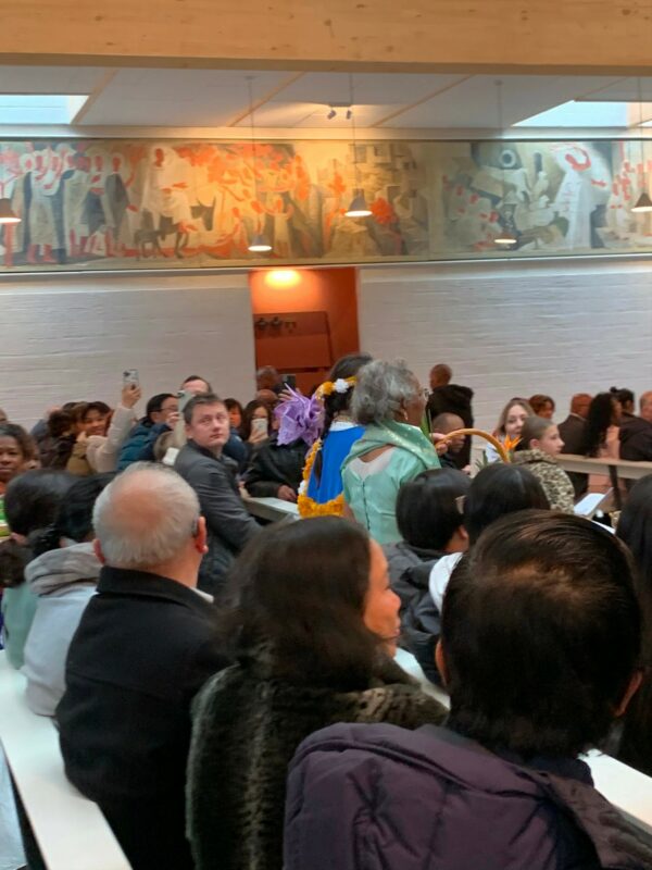 Các dân tộc Dâng của lễ 5