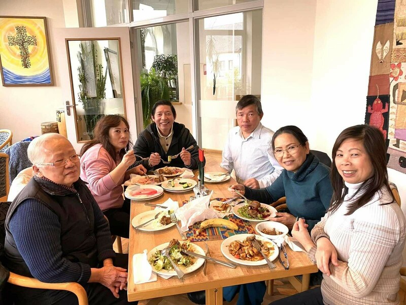 Bữa ăn trưa cuối